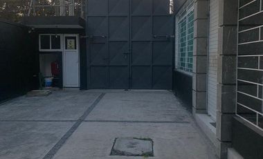 Se Vende o Renta Edificio Comercial con Bodega en Metepec