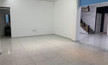 Se Vende o Renta Edificio Comercial con Bodega en Metepec