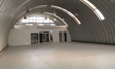 Se Vende o Renta Edificio Comercial con Bodega en Metepec