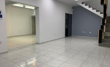 Se Vende o Renta Edificio Comercial con Bodega en Metepec