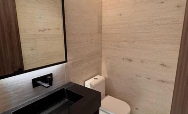 Estrena depto en las águilas...