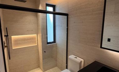 Estrena depto en las águilas...