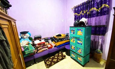 Rumah plus gudang di gang buntu nusukan Banjarsari