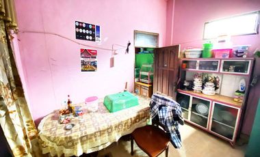 Rumah plus gudang di gang buntu nusukan Banjarsari