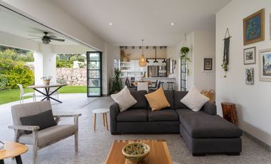 Casa en venta en Otomí San Miguel de Allende – Amueblada y Casa Club