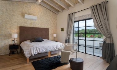 Casa en venta en Otomí San Miguel de Allende – Amueblada y Casa Club