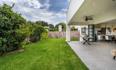Casa en venta en Otomí San Miguel de Allende – Amueblada y Casa Club