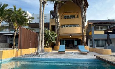 HERMOSA CASA EN VENTA CON VISTA AL MAR DE CHICXULUB, KM 12.5