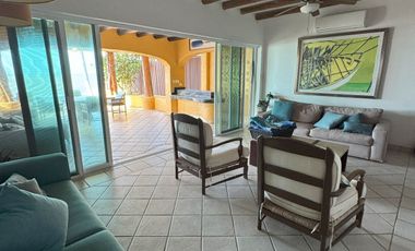 HERMOSA CASA EN VENTA CON VISTA AL MAR DE CHICXULUB, KM 12.5