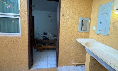 HERMOSA CASA EN VENTA CON VISTA AL MAR DE CHICXULUB, KM 12.5