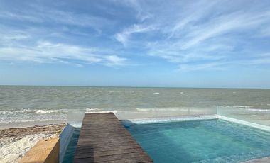 HERMOSA CASA EN VENTA CON VISTA AL MAR DE CHICXULUB, KM 12.5