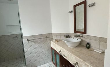 HERMOSA CASA EN VENTA CON VISTA AL MAR DE CHICXULUB, KM 12.5