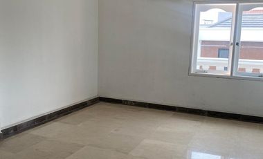 DISEWAKAN RUMAH 4,5 LANTAI DI KELAPA HIBDRIDA