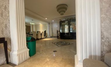 DISEWAKAN RUMAH 4,5 LANTAI DI KELAPA HIBDRIDA