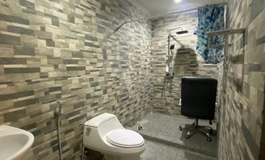 DISEWAKAN RUMAH 4,5 LANTAI DI KELAPA HIBDRIDA