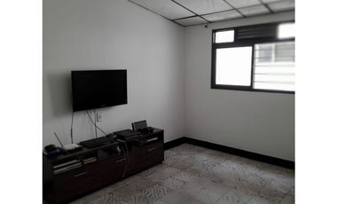 Venta Amplio Apartamento Centro Pereira