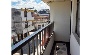 Venta Amplio Apartamento Centro Pereira