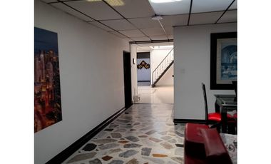 Venta Amplio Apartamento Centro Pereira