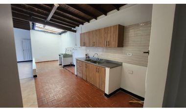 ARRIENDO APARTAMENTO ROBLEDO KENNEDY segundo piso 202