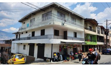 ARRIENDO APARTAMENTO ROBLEDO KENNEDY segundo piso 202