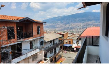 ARRIENDO APARTAMENTO ROBLEDO KENNEDY segundo piso 202