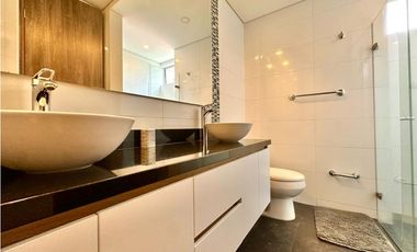Amoblado HERMOSO Apartamento sector Milla de Oro Poblado