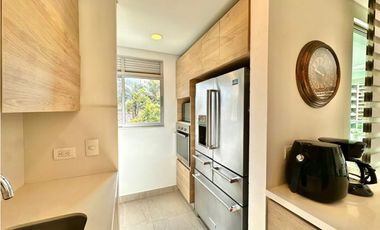 Amoblado HERMOSO Apartamento sector Milla de Oro Poblado