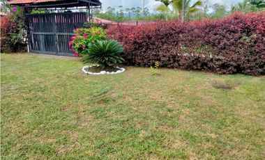 SE VENDE O CAMBIA CASA DE CAMPO EN VIA LA VIRGINIA BALBOA