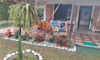 SE VENDE O CAMBIA CASA DE CAMPO EN VIA LA VIRGINIA BALBOA