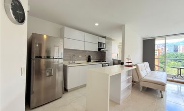 Amoblado HERMOSO Aparta estudio en las Vegas Poblado