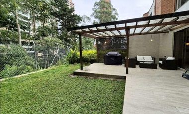 Venta casa Ideal para familias REMODELADA. en Medellín, Los Balsos