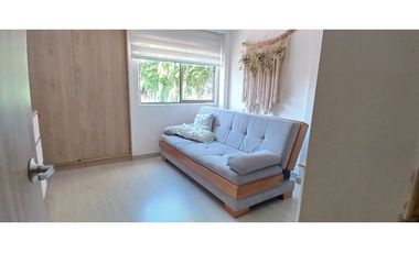 Venta casa Ideal para familias REMODELADA. en Medellín, Los Balsos