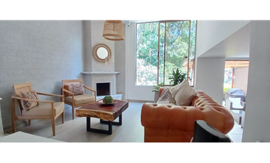 Venta casa Ideal para familias REMODELADA. en Medellín, Los Balsos