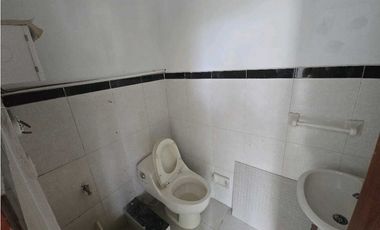 Se Arrienda locales en Av de los estudiantes, Santa Marta