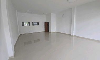 Se Arrienda locales en Av de los estudiantes, Santa Marta