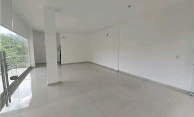 Se Arrienda locales en Av de los estudiantes, Santa Marta