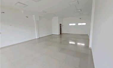 Se Arrienda locales en Av de los estudiantes, Santa Marta