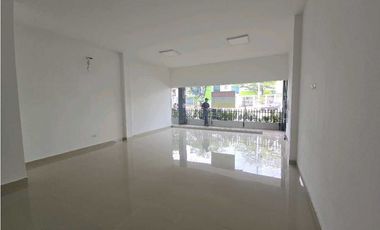 Se Arrienda locales en Av de los estudiantes, Santa Marta