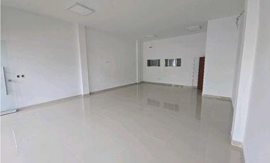 Se Arrienda locales en Av de los estudiantes, Santa Marta