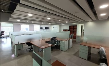 SE ARRIENDA OFICINA EN CHICO RESERVADO