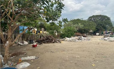 Se vende lote en sector industrial sobre la Troncal, Santa Marta