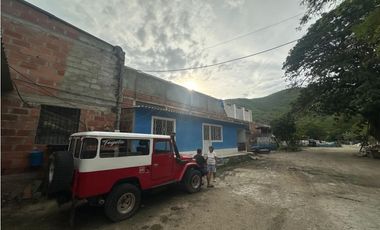 Se vende lote en sector industrial sobre la Troncal, Santa Marta