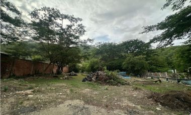 Se vende lote en sector industrial sobre la Troncal, Santa Marta