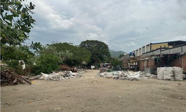 Se vende lote en sector industrial sobre la Troncal, Santa Marta