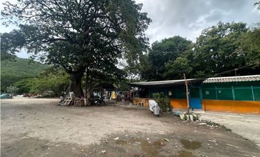 Se vende lote en sector industrial sobre la Troncal, Santa Marta