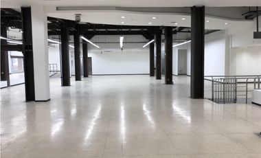 SE ARRIENDA LOCAL EN CENTRO INTERNACIONAL BOGOTA