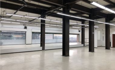 SE ARRIENDA LOCAL EN CENTRO INTERNACIONAL BOGOTA