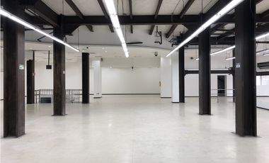 SE ARRIENDA LOCAL EN CENTRO INTERNACIONAL BOGOTA