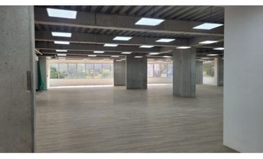 SE ARRIENDA OFICINA  EN CHICO