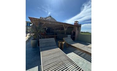 CABAÑA VACACIONAL DE 6 HABITACIONES, FRENTE AL MAR, RIOHACHA